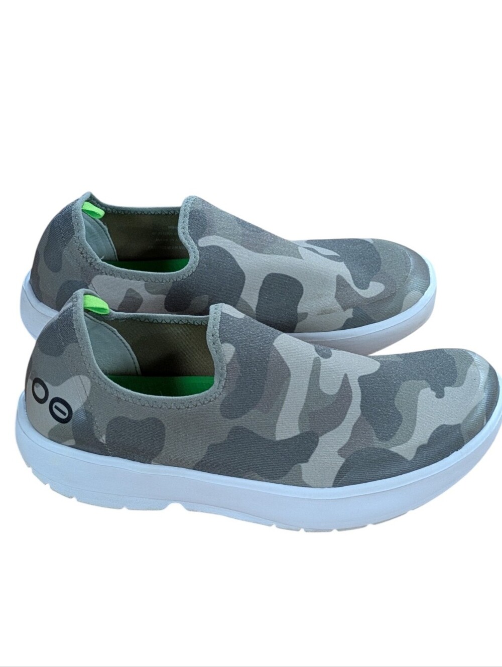 OOFOS OOmg EeZee Low Shoe Green Camo Womens Size 9 - Picture 2 of 11